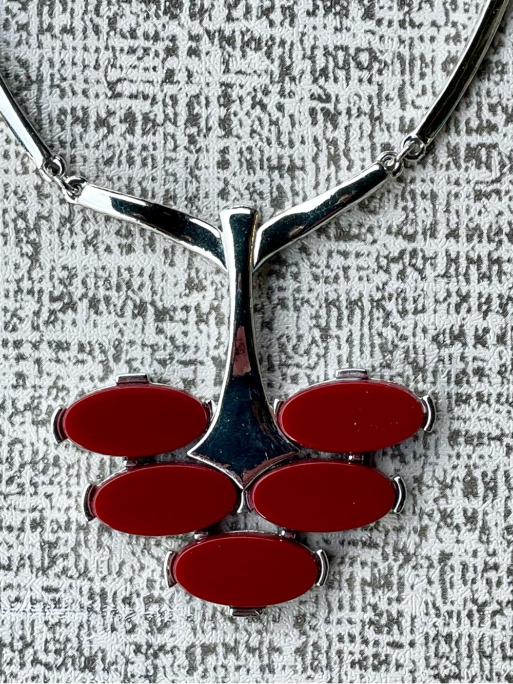 Vintage Sarah Coventry 1977 Modernist Necklace Pendant Carnelian Colored